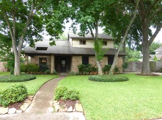 8330 Tiger Ln, Houston, TX 77040