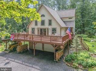 1316 Indian Peg Rd, Boiling Springs, PA 17007