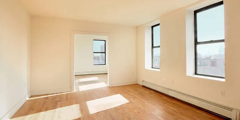 Rented by Compass | media 23