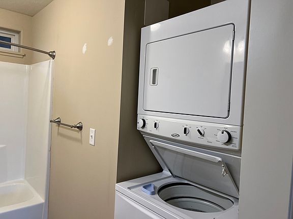 5th image of 1335 Dakota St #11536304