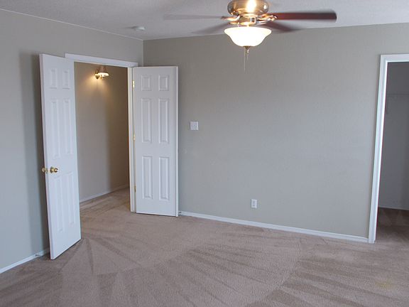 5th image of 5032 Mira Vista Dr NE