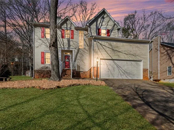 157 Leeds Ln, King, NC 27021