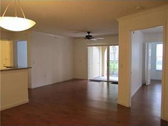 5th image of 2433 Centergate Dr APT 106