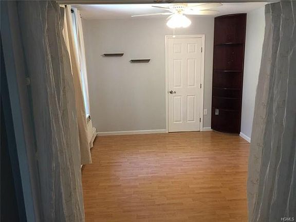 2nd image of 7 Heritage Dr Unit D