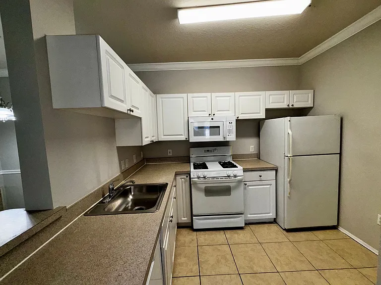 3361 S Kirkman Rd #822 — Photo 9