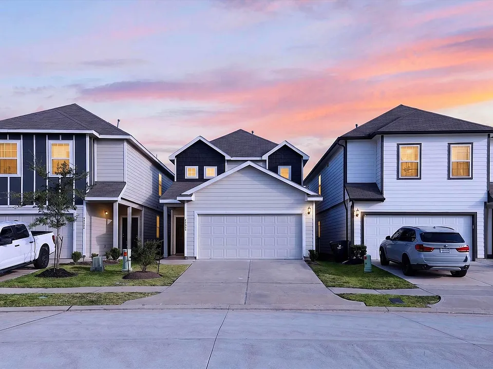 24839 Goldoni Dr
