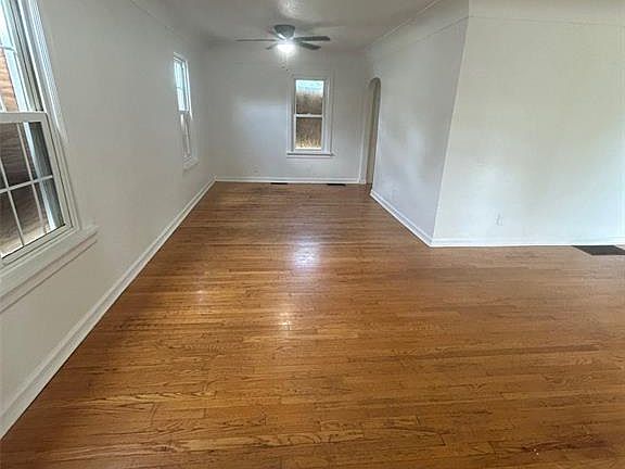 3rd image of 819 Mildred Ave