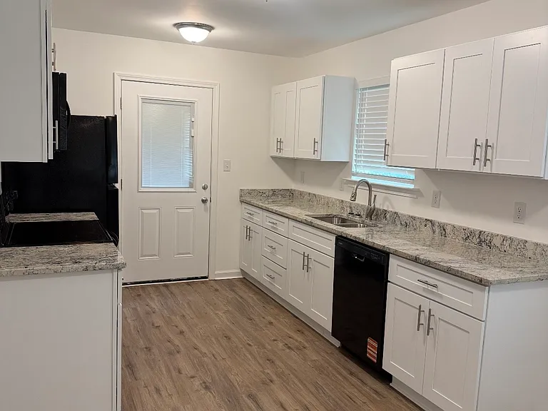 232 Mignionette Ave — Photo 4