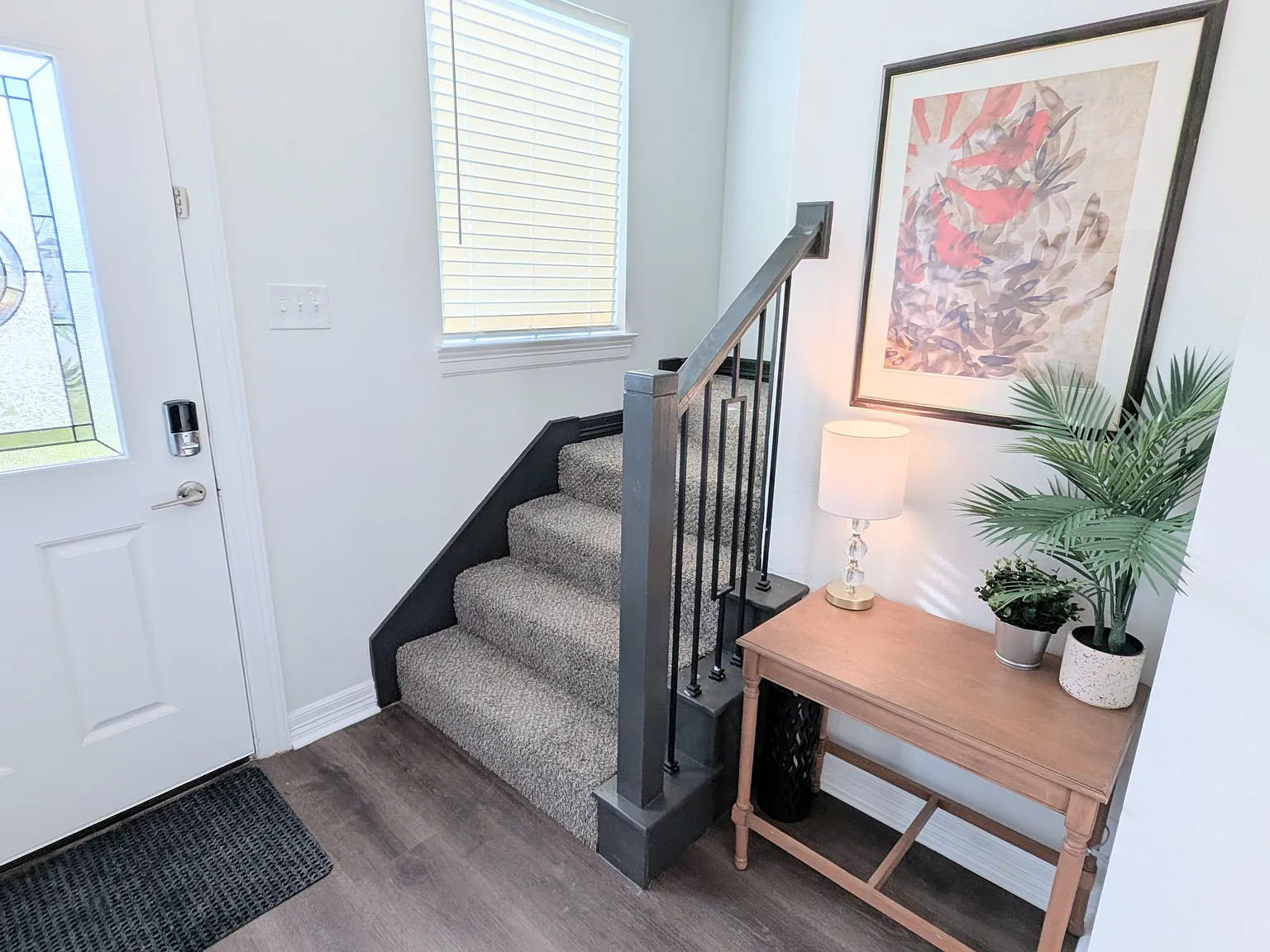 3 bed, 2.5 bath, 1700 sqft, $3,895 — Photo 3