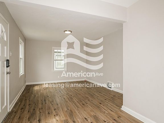 5-Living Room