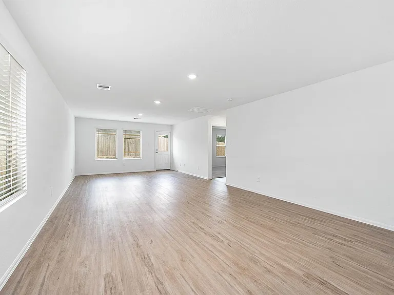 535 Flower Reed Ct — Photo 4