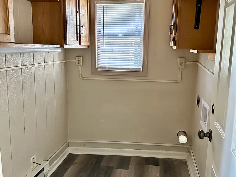 428 S 15th St — Photo 9
