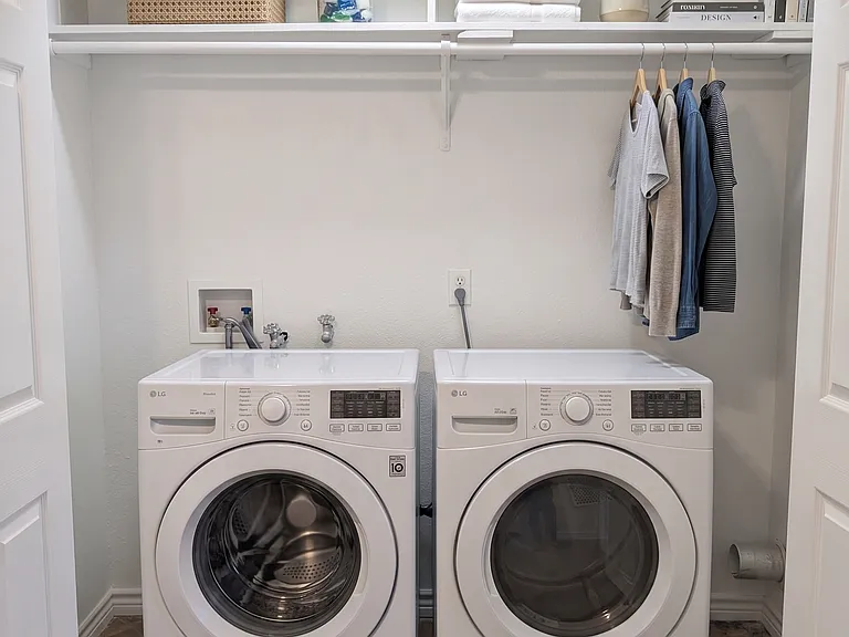 114 Scofield Ave #101 — Photo 8
