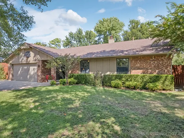 3409 E 142nd St S, Bixby, OK 74008