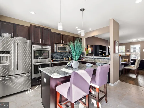 1631 Wesbourne Dr, Upper Marlboro, MD 20774