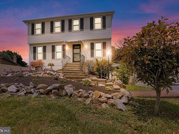 4th image of 6 Cherry Ln