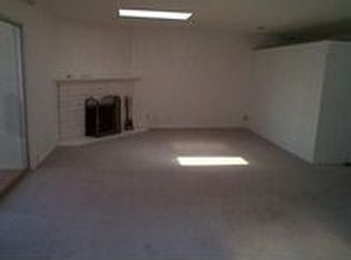 20309 Hamlin St, Winnetka, CA 91306