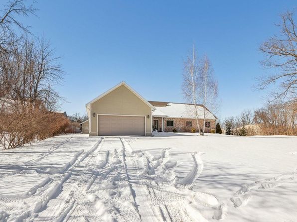 8209 North Port Washington ROAD, Fox Point, WI 53217
