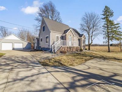 5860 N Center Rd, Saginaw, MI, 48604