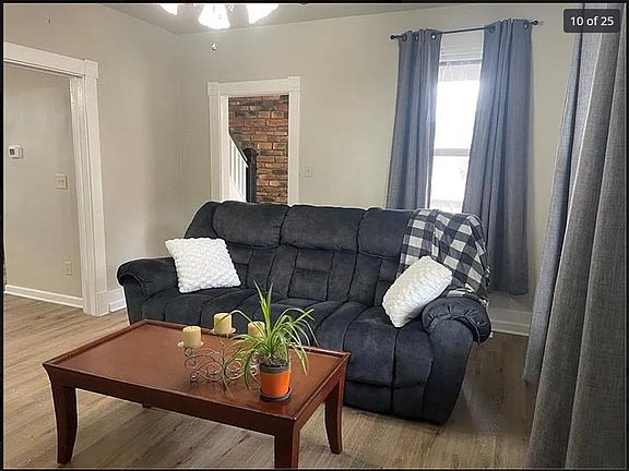 4th image of 615 Federal St