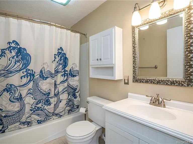 1401 Harbor View Dr — Photo 10