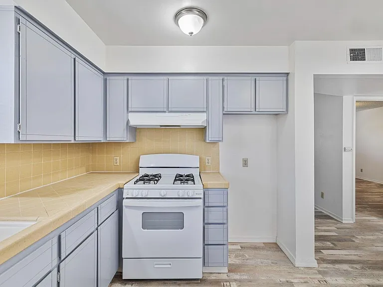 1520 S Reed Ave — Photo 6
