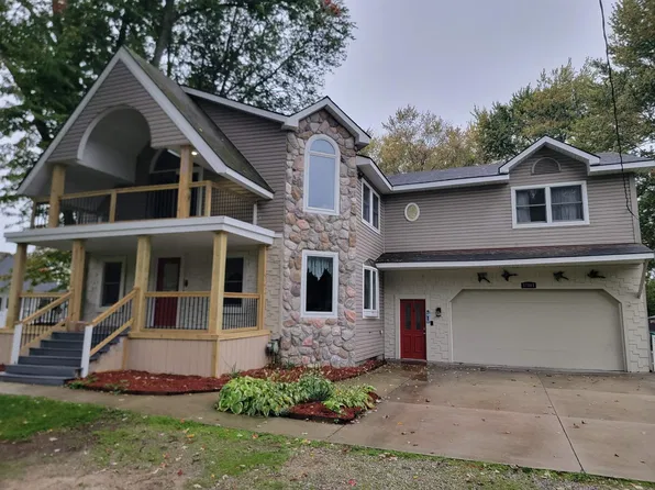 37861 Townhall St, Harrison Township, MI 48045