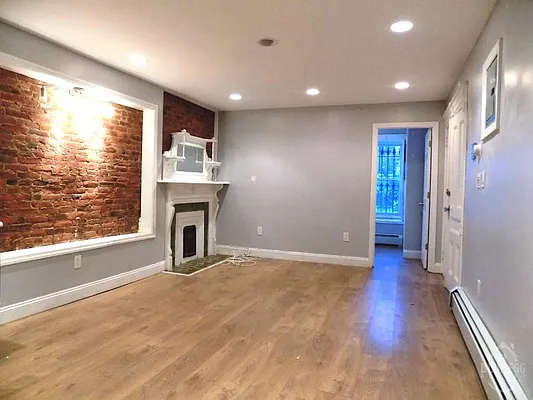 Rented by Blue Egg Realty Corp | media 9