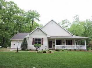 N7992 County Road G, Iola, WI 54945