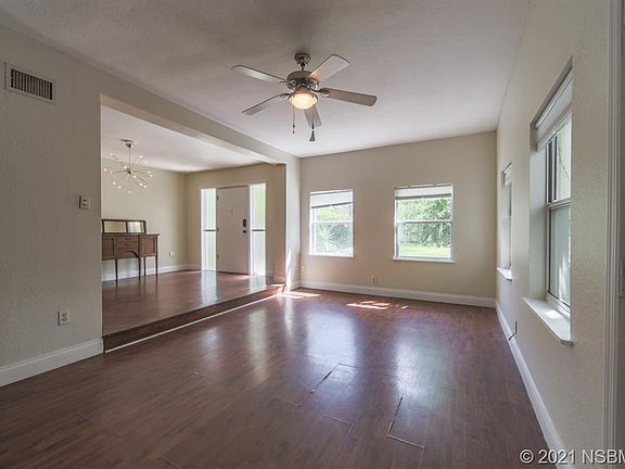 4th image of 2614 Westwood Ave