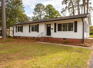 1813 Manteo St, Fayetteville, NC 28303