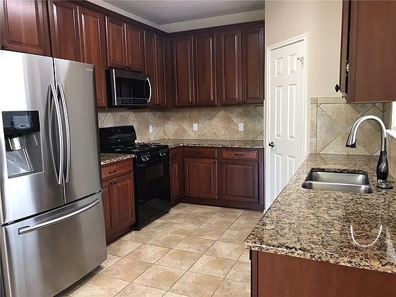 3rd image of 2125 Ocallahan Dr