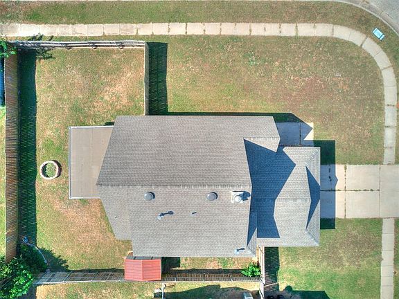 3rd image of 1700 SE 15th St