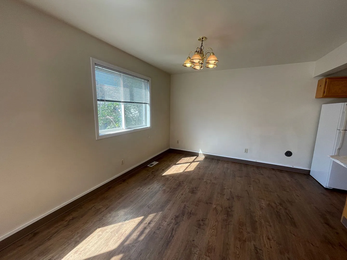 1300 Brooklane — Photo 3