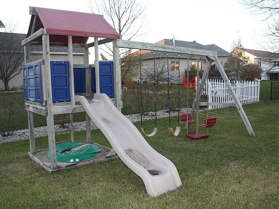 Playground equipment