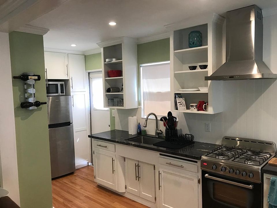 1st image of 5072 Voltaire St