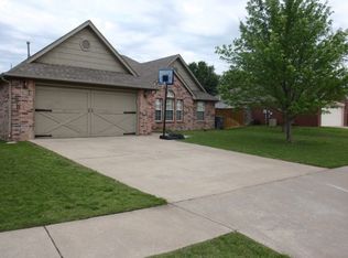 11703 S Holley Ave, Jenks, OK 74037