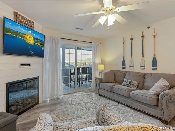 315 Highland Shores Dr Unit 3A, Lake Ozark, MO 65049