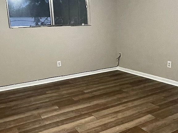 4th image of 1265 Carriage Cir #303