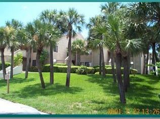 2000 Gulf Blvd APT 1, Belleair Beach, FL 33786
