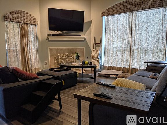 3rd image of 12913 Tapadero Dr