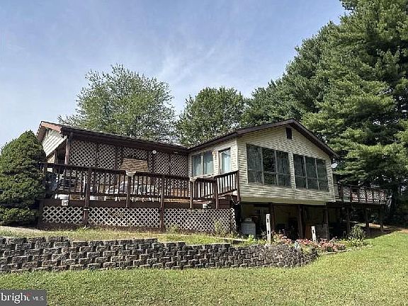 3rd image of 4717 Old Washington Rd
