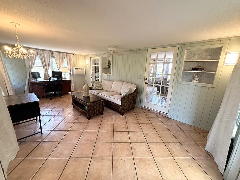 430 Coconut Dr — Photo 14