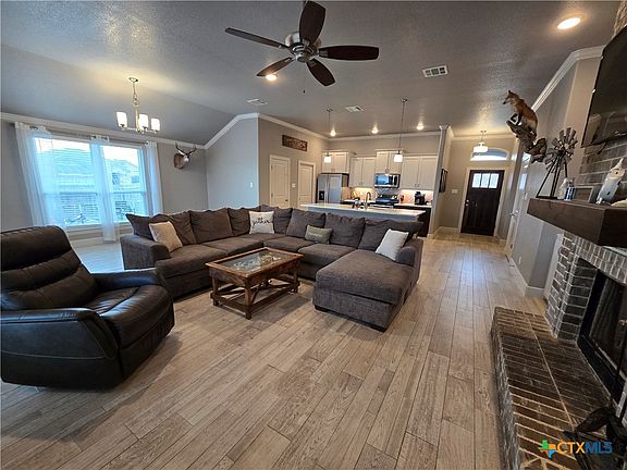 4th image of 3208 Victoria Meadow Dr