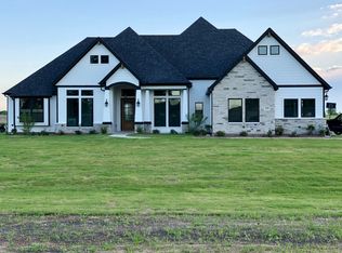 1591 E Highland Rd, Waxahachie, TX 75167