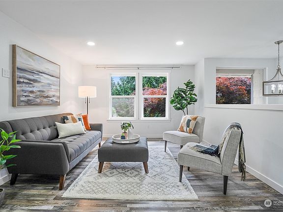 4th image of 4008 69th Ave. Ct. NW
