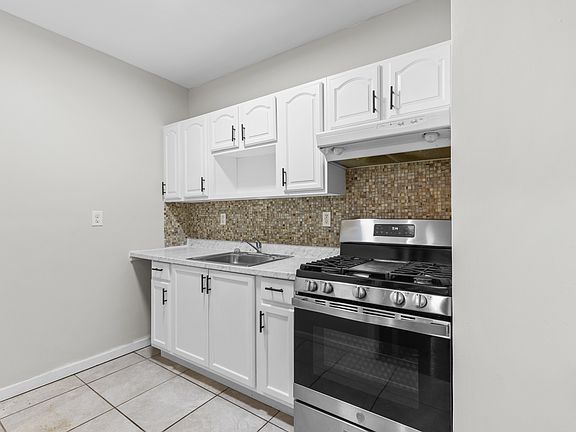 4th image of 336 Madison Ave Floor 2