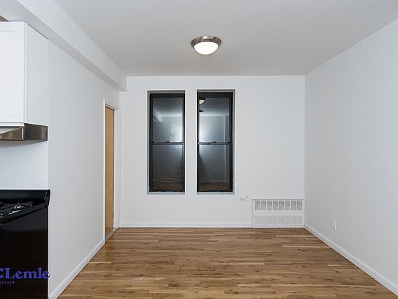 5th image of 1324 Lexington Ave APT 10