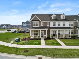 953 E 117th Ln, Crown Point, IN 46307