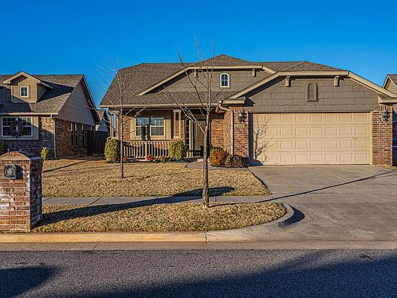 5th image of 2517 NW 185th St